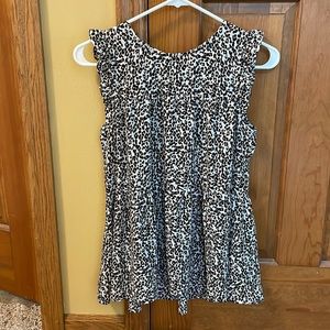 Casual cheetah tank top. Fits like a small! Big for XS